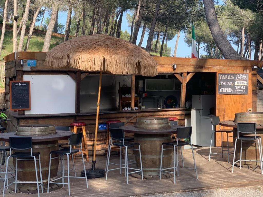 Camping Le Bois De Pins Salses-le-Chateau Zewnętrze zdjęcie